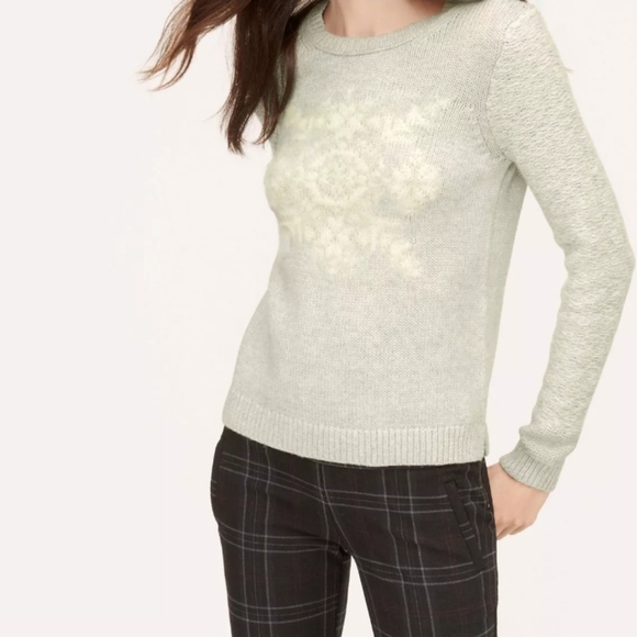 Ann Taylor LOFT Crewneck Sweater Gray w/White Mohair Blend Snowflake Size LM NWT - Picture 1 of 9